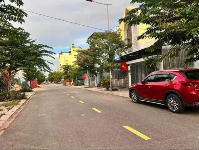 Bán Đất 105m2 có sẵn 105 m2 thổ cư giá 2.3 tỷ tại Đường Võ Thị Đệ Phường Chánh Lộ Thành phố Quảng Ngãi Quảng Ngãi