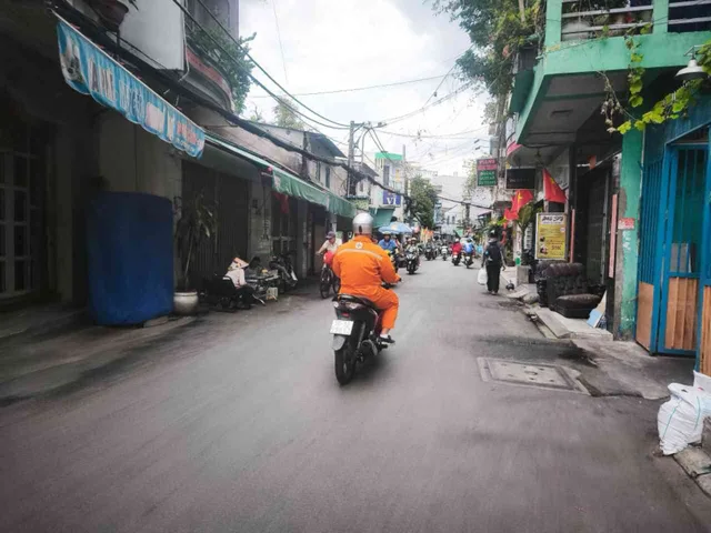 Bán NHÀ MỚI 3 TẦNG LẠC LONG QUÂN, 2PN, NHỈNH 3 TỶ