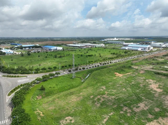 Bán đất xây dựng Kho, nhà xưởng 5000m2 giá 22.44 tỷ tại KCN Tân Đức, Xã Đức Hòa Hạ Huyện Đức Hòa Long An