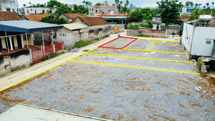Lô đất góc 2 mặt thoáng bám trục thôn ô tô tránh tại xã Mỹ Đức,Giá chỉ hơn 1 tỷ