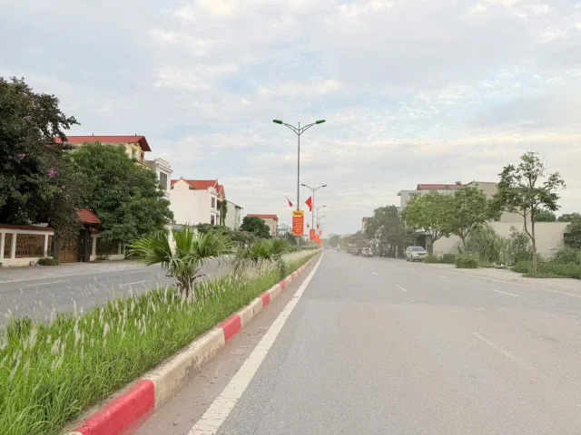 Bán 64m2 mặt đường đôi gần ngã 5 tế tiêu,Mỹ Đức,Giá hơn 4 tỷ