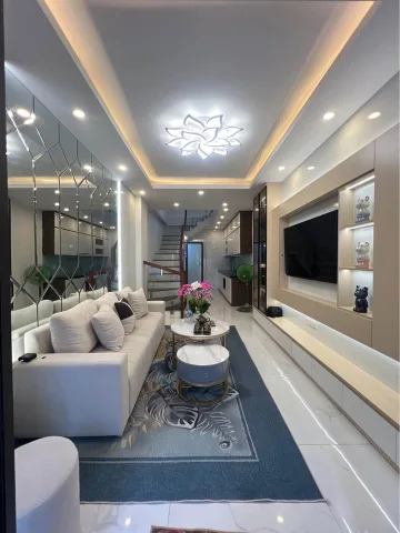 Bán Nhà 5t, 38m2 Chỉ 8,2 Tỷ Ngọc Thuỵ, Phường Bồ Đề – Hàng Hiếm – Quá Đẹp
