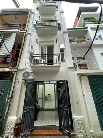 Cho thuê Nhà Ngõ 643 Phạm Văn Đồng -Bắc Từ Liêm 70M² 4 Tầng 3 Ngủ+ Nội Thất CB - Ô Tô Đỗ Cửa - Giá Thuê 18tr