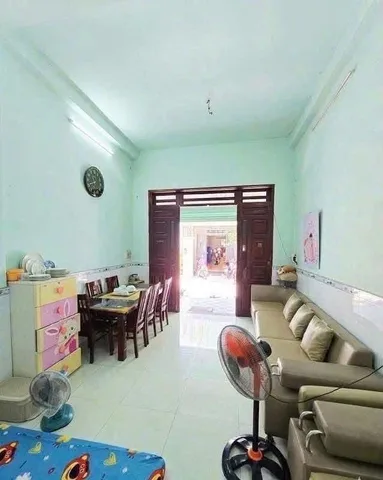 CHỈ 4.6 TỶ (TL) – NHÀ PHỐ 2 TẦNG HOÀN CÔNG ĐỦ – HXH LÃ XUÂN OAI – NGAY UBND LONG TRƯỜNG, DỌN VÀO Ở NGAY