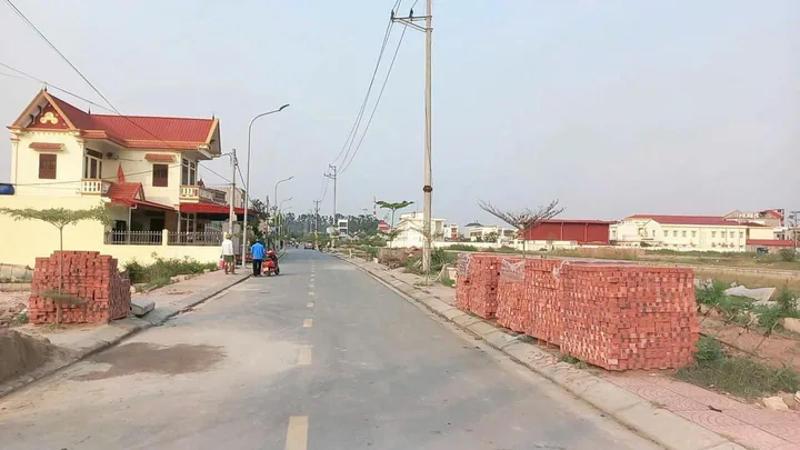 5KT174A5 🚨 **LÔ ĐẤU GIÁ DÃY A (ĐỢT 1) – TRUNG TÂM THANH SƠN, KIẾN THỤY** 🚨