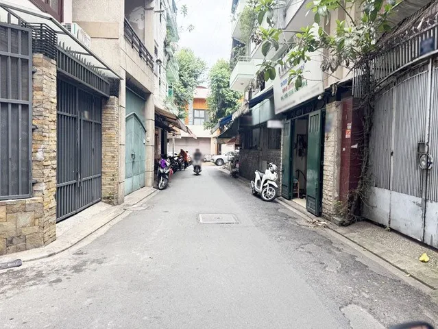 Bán gấp nhà 5 tầng, Hẻm Xe Hơi, Hoàng Văn Thụ, 60m2, hơn 11 tỷ TL