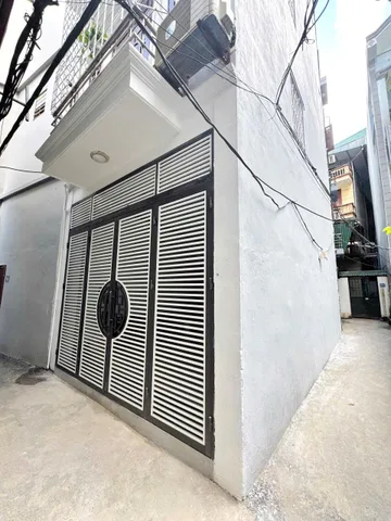 Cho thuê nhà riêng: Cho thuê nhà ngõ 63 TRẦN QUỐC VƯỢNG, Xuân Thuỷ. 13.5 triệu/ th