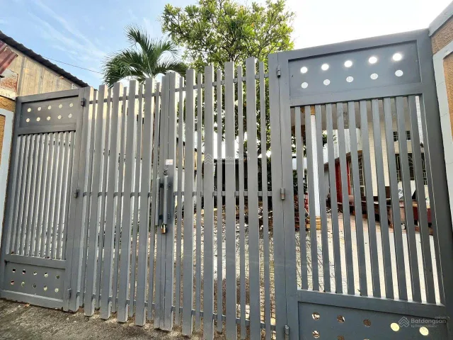 Bán Đất 140m2 có sẵn 140 m2 thổ cư giá 5.85 tỷ tại Thị trấn Hóc Môn Huyện Hóc Môn TP. Hồ Chí Minh