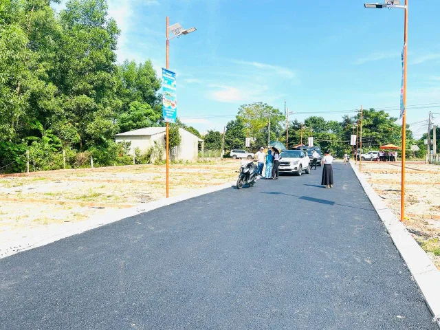Bán Đất 120m2 có sẵn 120 m2 thổ cư giá 1.33 tỷ tại Đường DH8 Xã Hòa Tiến Huyện Hòa Vang Đà Nẵng