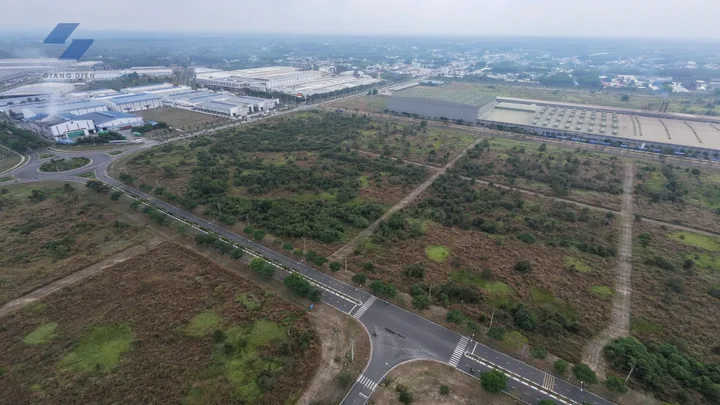 Bán đất xây dựng Kho, nhà xưởng 27.800m2 tại KCN Giang Điền, Xã Giang Điền Huyện Trảng Bom Đồng Nai