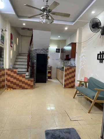 Cho thuê nhà ngõ 402 MỸ ĐÌNH. 12 triệu/tháng. Cho thuê: Hộ gia đình, KD Onl, Người đi làm ít người.