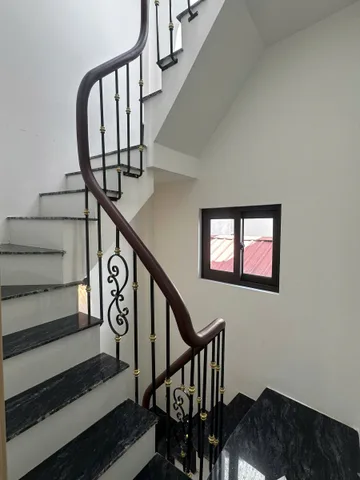 Bán nhà ngõ Hoà Bình 7, phường Bạch Mai. Diện tích sổ 20,5m2 , thực tế 24m2 ! Giá 6tỷ3