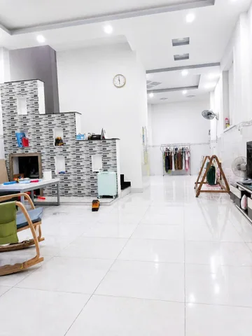 NHÀ ĐẸP LUNG LINH - 5,5M*17M - XÂY DỰNG KIÊN CỐ ĐỂ Ở - NGAY KHU TRUNG TÂM LONG THỚI - LIÊN HỆ 0919089456