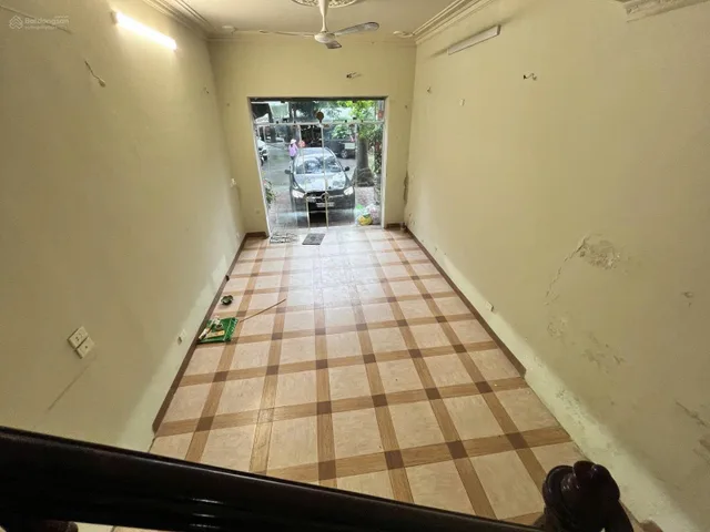 Cho thuê ngõ 23 Đỗ Quang, Cầu Giấy 50m*5 tầng giá 26 triệu Ô TÔ, KD