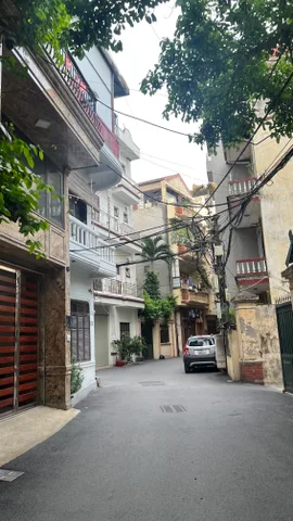 NHÀ PHÂN LÔ QUÂN ĐỘI HOÀNG VĂN THÁI - Ô TÔ TRÁNH ĐỖ NGÀY ĐÊM