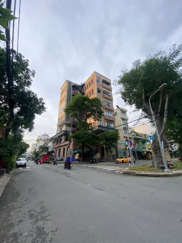 Bán Tòa nhà - Building 241m2 có sẵn 241 m2 thổ cư giá 80 tỷ tại Đường Số 7 Phường Tân Kiểng Quận 7 TP. Hồ Chí Minh