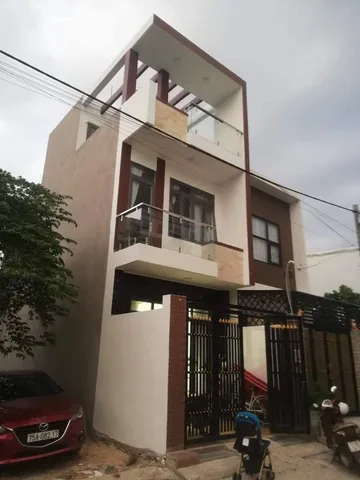 NHÀ NGỘP BANK - BÁN GIÁ RẺ CHO KHÁCH THIỆN CHÍ, MT NHỰA 5M - P LONG TRƯỜNG, QUẬN 9.