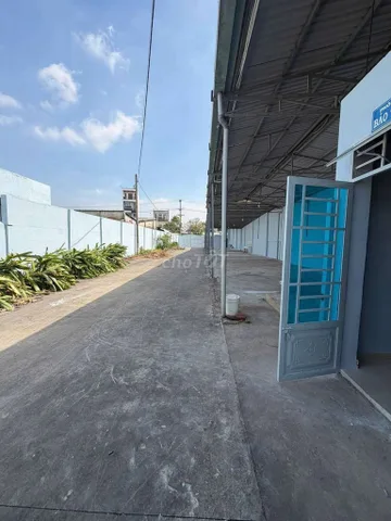 Cho thuê Kho, nhà xưởng 1715m2 giá 105 triệu tại - Chọn - Phường Đông Hòa Thành phố Dĩ An Bình Dương