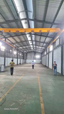 Cho thuê Kho, nhà xưởng 1600m2 giá 130 triệu tại - Chọn - Phường Bình Thắng Thành phố Dĩ An Bình Dương