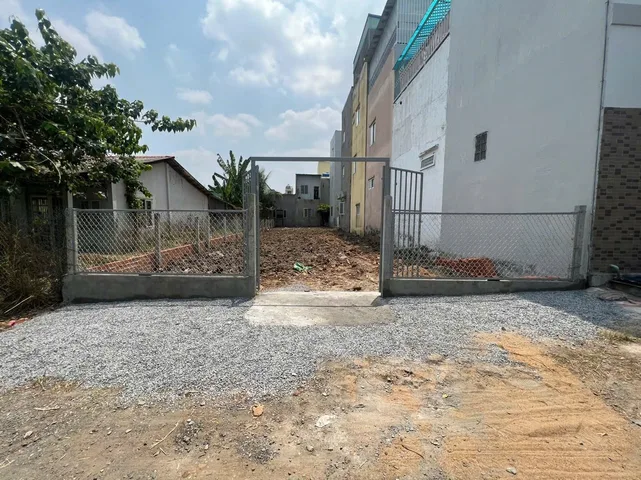 Đất thổ cư 269m2 (8x33) thị trấn Tân Túc, Bình Chánh, giá 10.5 tỷ TLCC