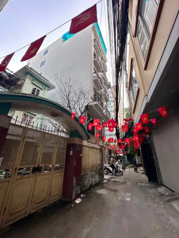 Bán TÒA NHÀ CHDV ĐƯỜNG VŨ TÔNG PHAN. 116M2 - 7 TẦNG. THANG MÁY. 28 PHÒNG KK.