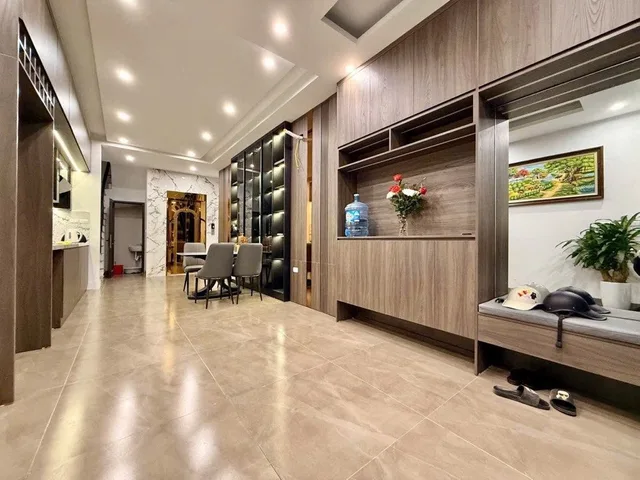 Bán Nhà riêng Hoàng Mai - 41m Giá 10 Ty - Nhà Đẹp Full Nội Thất
