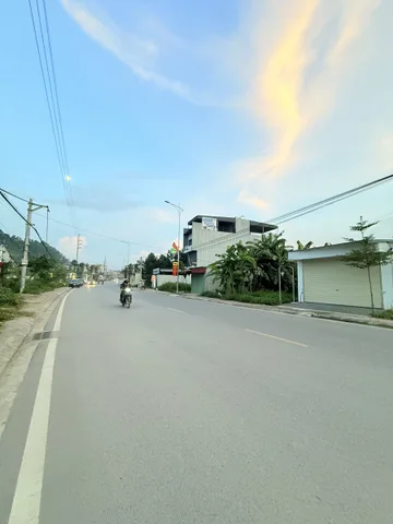 Bán Đất 120m2 có sẵn 70 m2 thổ cư giá 3.9 tỷ tại Xã Ba Trại Huyện Ba Vì Hà Nội