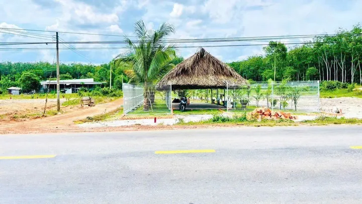 Bán đất mặt tiền đường tỉnh 750 kinh doanh ngay