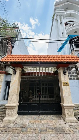 Bán Nhà hẻm ô tô, 95m2-9.99 tỷ, ngang khủng 5,8m, phù hợp xây mới CHDV ngay Dương Quảng Hàm