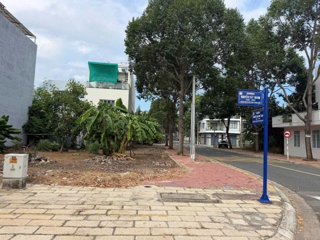 LÔ GÓC 2 MẶT TIỀN KINH DOANH, ĐƯỜNG NGUYỄN TẤT THÀNH, PHƯỜNG PHƯỚC NGUYÊN, TP BÀ RỊA