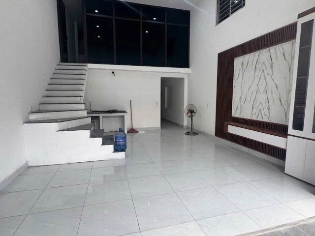 GIÁ 1,1 TỶ SỞ HỮU NGÀY NHÀ ĐẸP KINH DOANH BẤT CHẤP TẠI PHÙ KHÊ- TỪ SƠN