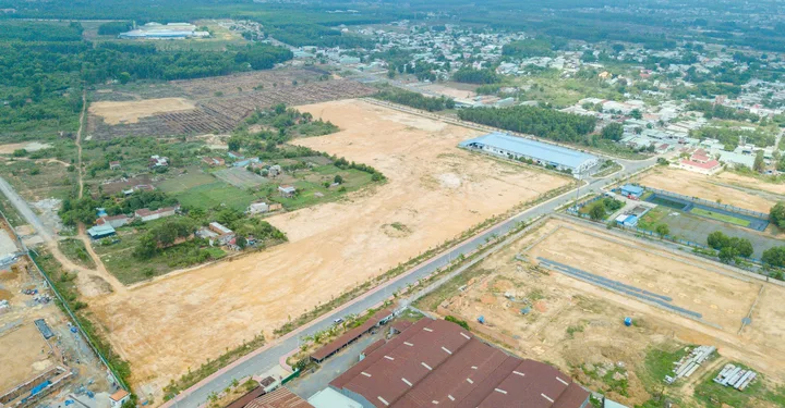 Cho thuê mặt bằng: Cho thuê đất: Cho thuê Đất, kho bãi 30000m2 tại Tam Phước, Đư