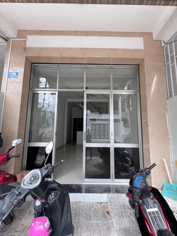 Bán Nhà riêng 84m2 có sẵn 84 m2 thổ cư giá 14.2 tỷ tại Đường Hồng Lĩnh Phường Phước Hòa Thành phố Nha Trang Khánh Hòa