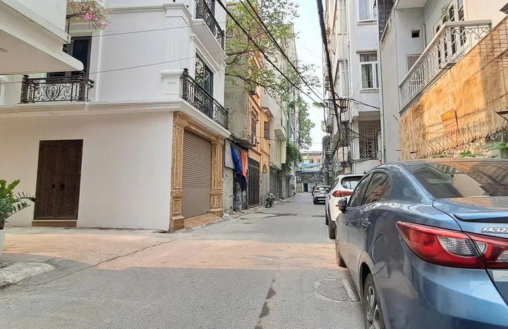 Cho thuê nhà riêng: Cho thuê nhà PHẠM VĂN ĐỒNG, Hoàng Quốc Việt. 13 triệu/ tháng. Cho thuê: Hộ gia đình, KD Onl.