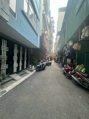 PHÂN LÔ CÁN BỘ VIP CẦU GIẤY. BÁN NHÀ TRẦN QUỐC HOÀN 5 TẦNG LÔ GÓC 3 THOÁNG. OTO VÀO NHÀ - 20 TỶ.