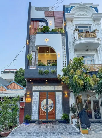 BÁN NHÀ 1 TRỆT 2 LẦU, KDC a thới Nhựt 2. TP CẦN THƠ
