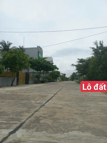 Đất thổ cư tại kp phú thọ hòa, hòa hiệp trung, thị xã đông hòa(cũ) 6mx30m,đường rộng 12m,giá 1,8 tỷ