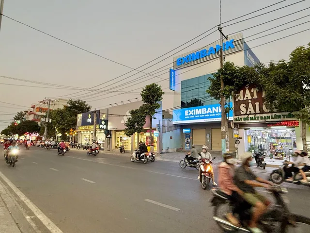 Bán MTKD Lý.Thường Kiệt Dĩ an.dt 702m2(15×52) có 588m2 tc