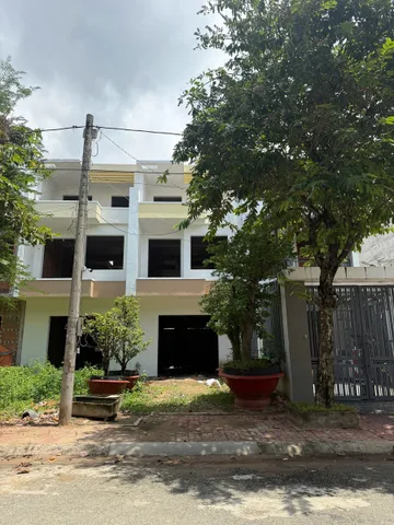 Một căn nhà thô, sổ hoàn công tại thành phố Bà Rịa cần bán