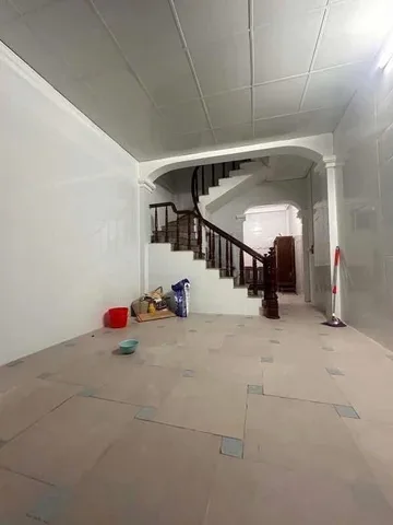 Cho thuê Nhà Ngõ 99 Định Công Hạ - Hoàng Mai 40M² 4 Tầng 5 Ngủ - Giá Thuê 9tr