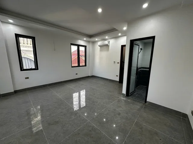 Cho thuê Tòa Nhà  Ngõ 97 Khương Trung - Thanh Xuân 50M² 6 Tầng Thang Máy - Lô Góc - Ô Tô Đỗ Cửa - Kinh Doanh VP - Giá Thuê 20tr