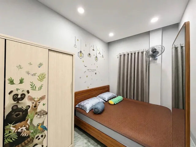 MẶT TIỀN KINH DOANH 2 TẦNG HUỲNH VĂN CHÍNH – NGAY CHỢ -