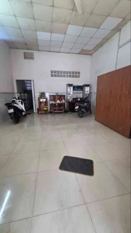 XE HƠI NGỦ TRONG NHÀ - HẺM 5M THÔNG TỨ TUNG - GẦN MẶT TIỀN - CHÍNH CHỦ LÂU ĐỜI!