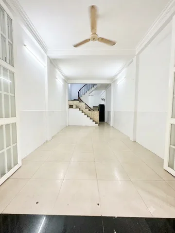 MẶT TIỀN KINH DOANH KHU TÊN LỬA 4 TẦNG ĐƯỜNG 12M LỀ 3M NHIK 9 TỶ