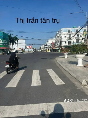 Bán 3 lô thổ cư liền kề đường oto đá xanh view kênh , xã Tân Bình, Tân Trụ dt 135m2 giá 499 triệu/ 1 lô