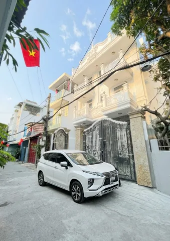 [T2603*] Khai thác dòng tiền ngay với CHDV 5 tầng Nơ Trang Long. Giá 32.x tỷ