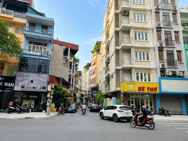 BÁN GẤP NHÀ HOÀNG VĂN THÁI, ÔTÔ, KINH  DOANH & AN CƯ LÝ TƯỞNG,  DT 68m2, CHỈ 22.5 TỶ.