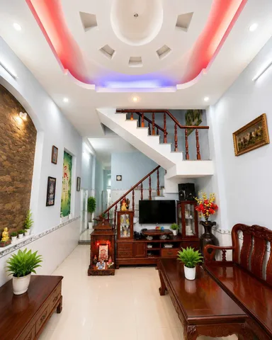 Bán Nhà Mặt Tiền Đường Số 17 Long Bình mới 77m², 2 Tầng Hoàn Công Gần UBND Phường