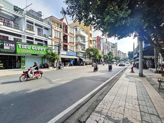 Bán nhà mặt tiền 3 tầng Xuân Hồng - 65m2 - Ngay Metro - 6x tỷ