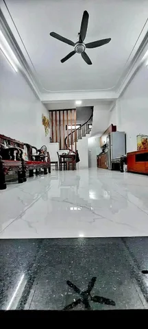Bán gấp nhà 66.5m Linh Đàm để chuyển nhà To Hơn nhà dân xây ở luôn gần Trường học. Hồ Linh Đàm. Công viên chỉ 8,35 tỷ